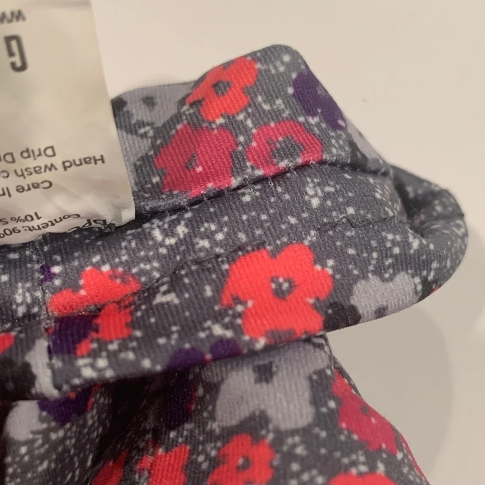 Gertex Zippered Athletic Wristband Sports Pouch Women’s Floral Gray Purple Pink
